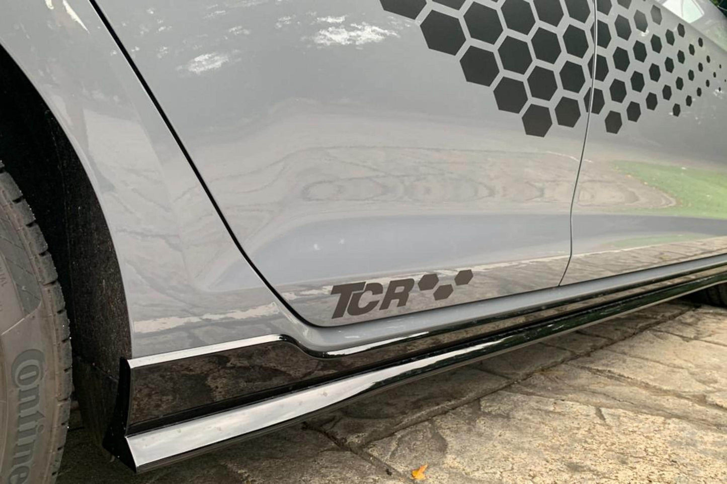 Autocolante hexagonal lateral em forma de favo de mel compatível com VW Golf GTI TCR | Autocolante de vinil hexagonal para automóvel